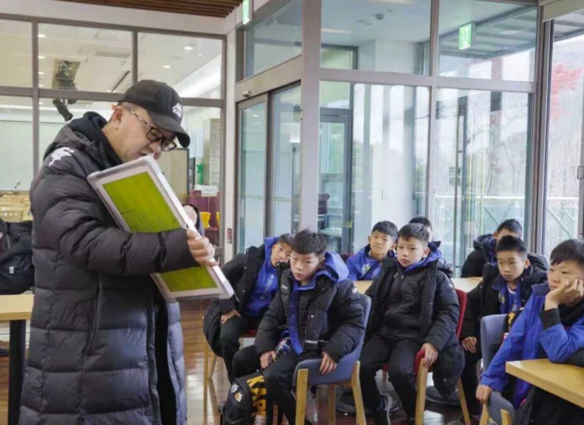 df, 他强调 df, 他强调